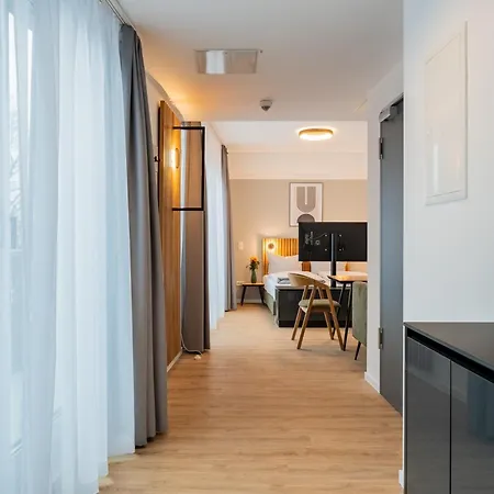 Апарт-отель Nena Adlershof 3*