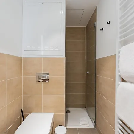 Nena Adlershof Апарт-отель 3*