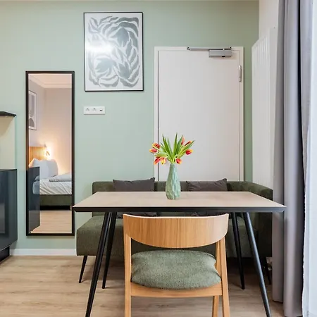 Nena Adlershof Apartmanhotel Berlin