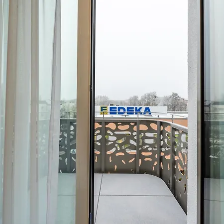 Nena Adlershof Apartmanhotel *