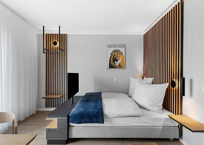 Nena Adlershof 3* برلين