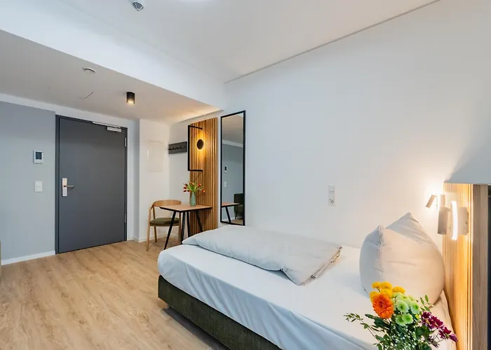 Nena Adlershof Aparthotel 3*