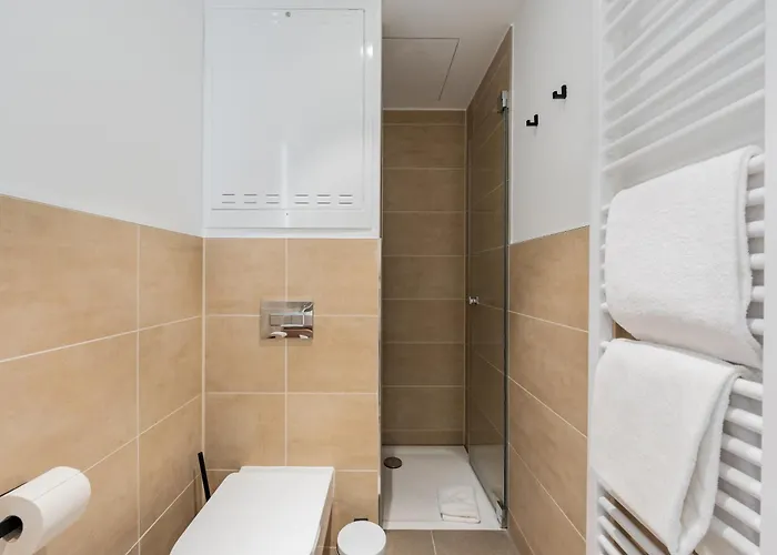 Nena Adlershof Aparthotel 3*