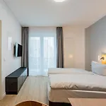 Nena Adlershof 3*