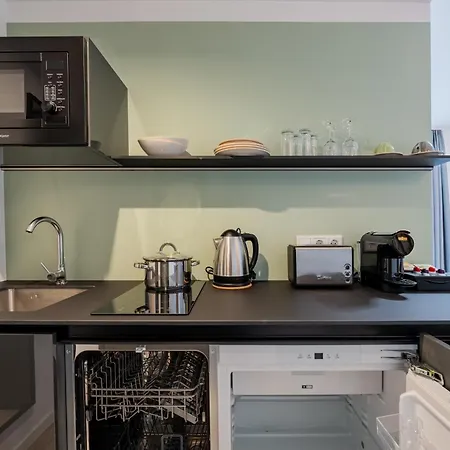 Nena Adlershof ברלין