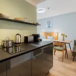 Aparthotel Nena Adlershof 3*